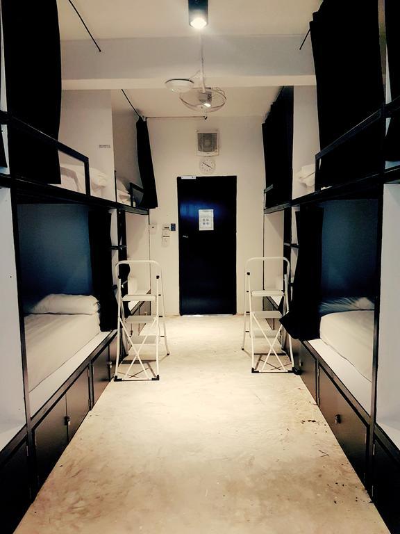 Seek Sleep Hostel 曼谷 外观 照片